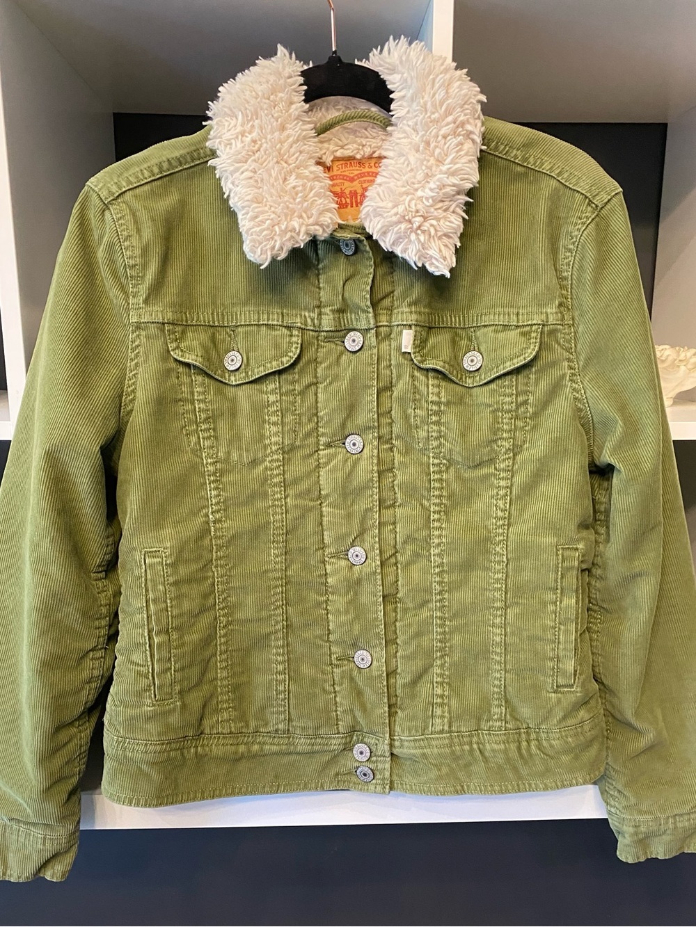 Excellent Condition Levi's Olive 90s Trucker Corduroy Jacket w/Sherpa Lining M